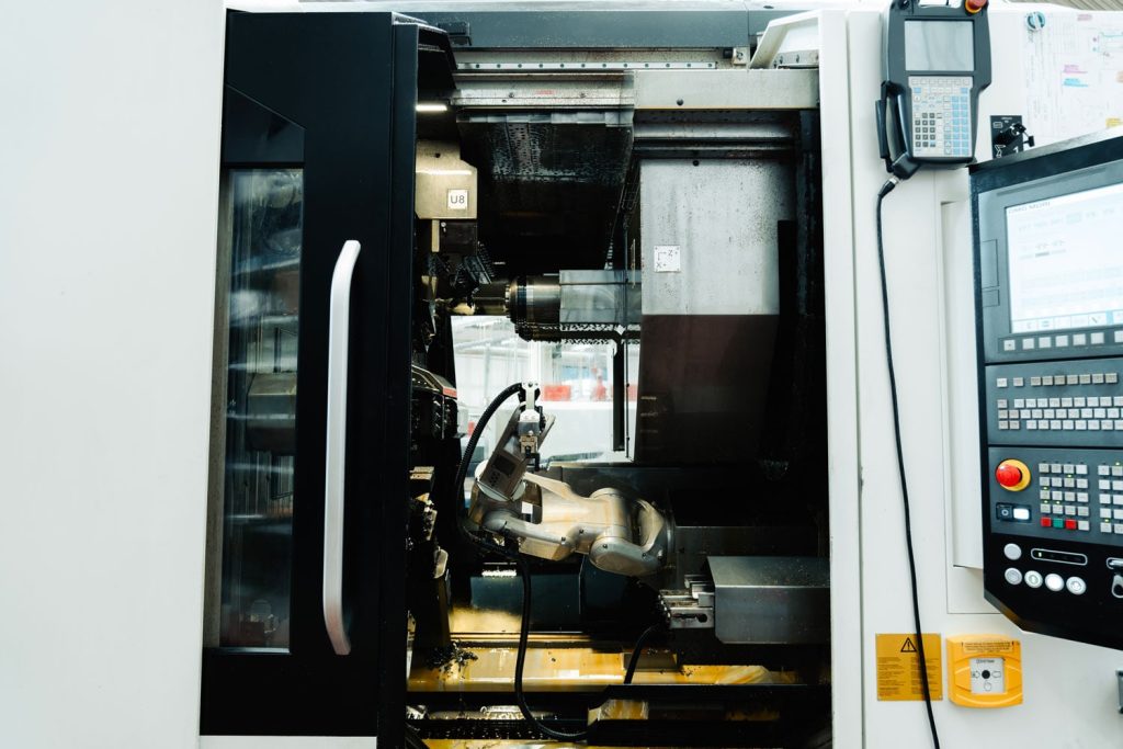 Il tornio a controllo numerico: come funziona e perché fa la differenza