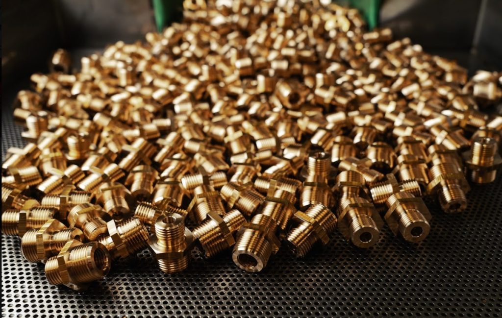 Minuterie metalliche tornite in ottone prodotte da Sarbo