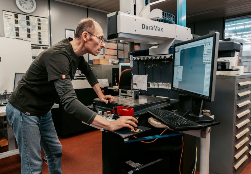Dal Prototipo alla Produzione in Serie: come il reverse engineering e la prototipazione CNC rispondono alle esigenze dell’automotive